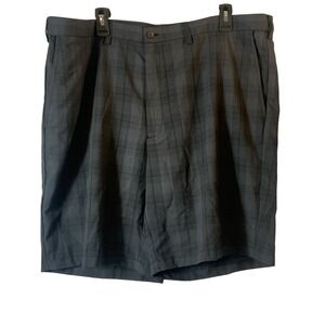 Golf Shorts Mens 42 Haggar Plaid Gray Black Flat Front Casual
